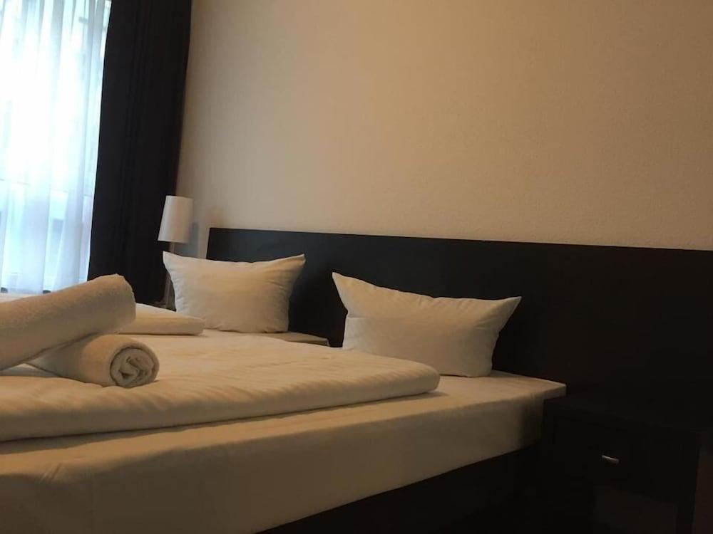 Mosel Hotel 3*